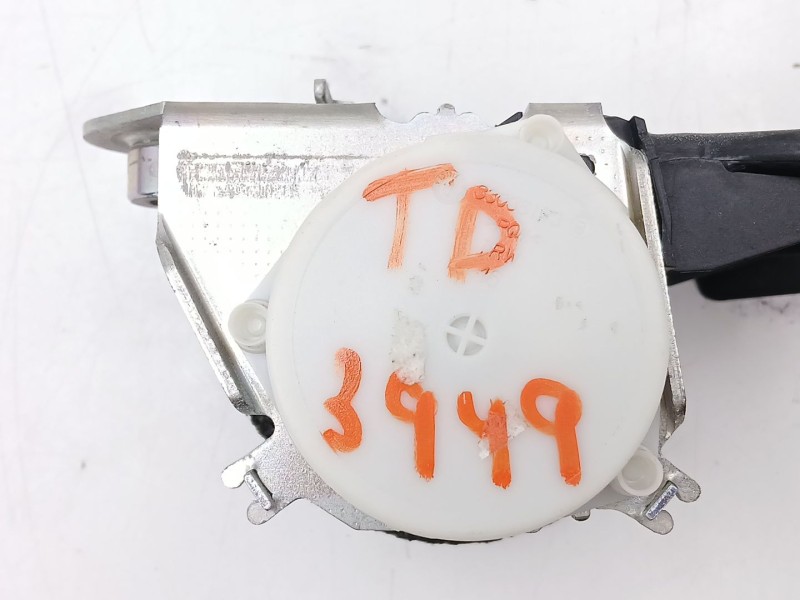 Recambio de cinturon seguridad trasero derecho para volkswagen scirocco iii (137, 138) 2.0 tdi referencia OEM IAM 1K8857806  