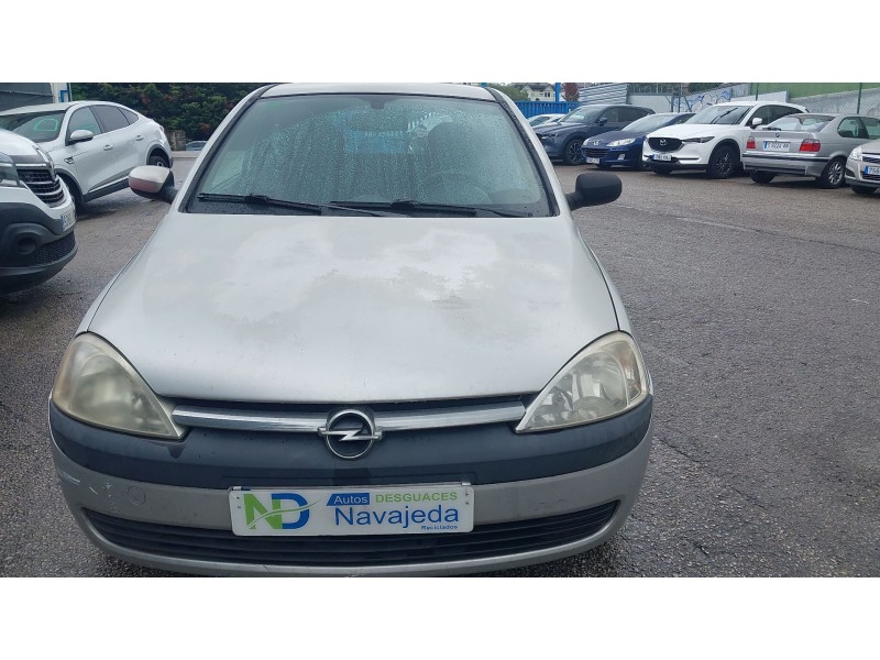 opel corsa c (x01) del año 2003