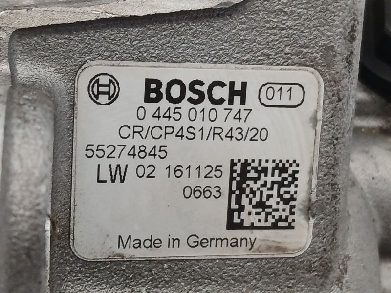 Recambio de bomba inyeccion para jeep cherokee (kl) 2.2 crd 4x4 referencia OEM IAM 0445010747  