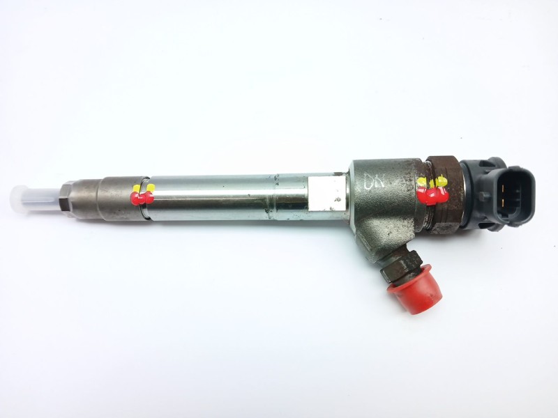 Recambio de inyector para jeep cherokee (kl) 2.2 crd 4x4 referencia OEM IAM 0445110674  