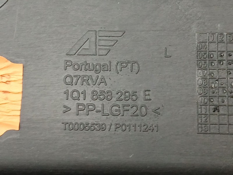 Recambio de salpicadero para volkswagen scirocco iii (137, 138) 2.0 tdi referencia OEM IAM 1Q1858295E  