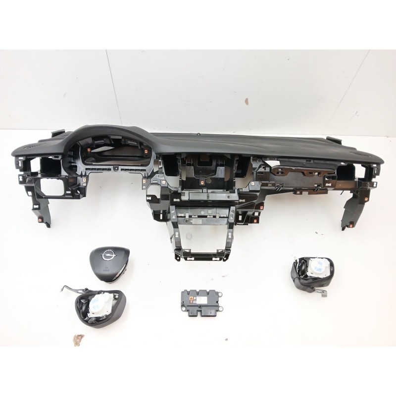 Recambio de kit airbag para opel astra k sports tourer (b16) 1.4 turbo (35) referencia OEM IAM 39085189 775799950 13514457