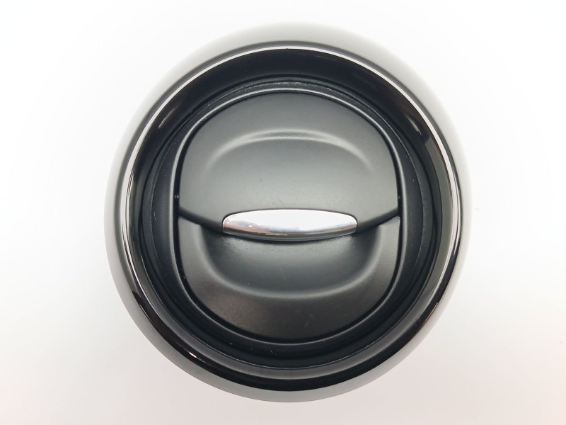 Recambio de rejilla aireadora para renault clio iv (bh_) 0.9 tce 90 referencia OEM IAM 687601310R  