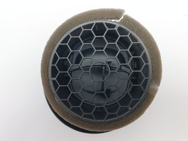 Recambio de rejilla aireadora para renault clio iv (bh_) 0.9 tce 90 referencia OEM IAM 687601310R  