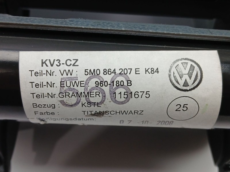 Recambio de apoyabrazos central para volkswagen tiguan (5n_) 2.0 tdi 4motion referencia OEM IAM 5M0864207EK84  5M0864207E