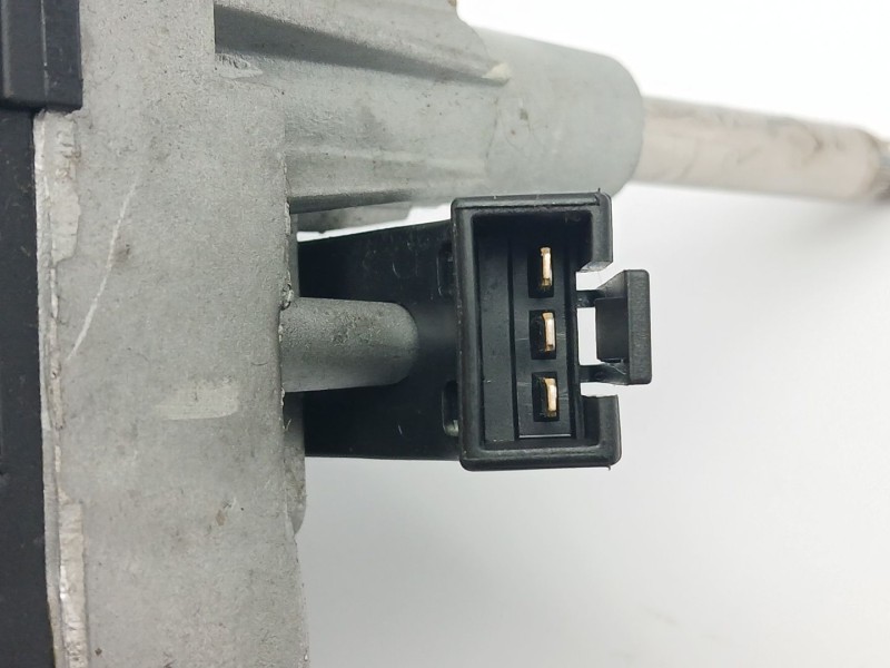 Recambio de motor limpia trasero para opel astra k (b16) 1.6 turbo (68) referencia OEM IAM 13395013  