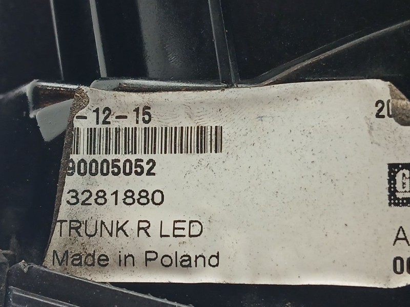 Recambio de piloto trasero derecho interior para opel astra k (b16) 1.6 turbo (68) referencia OEM IAM 13281880  