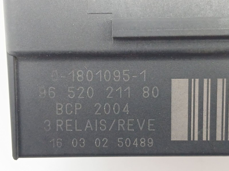 Recambio de caja precalentamiento para peugeot partner tepee 1.6 bluehdi 100 referencia OEM IAM 9652021180  