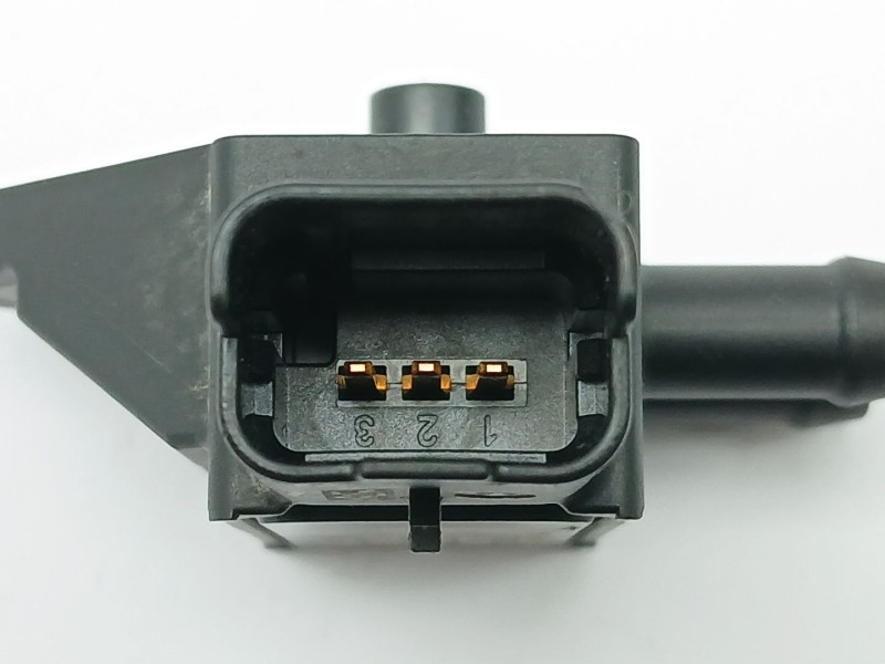 Recambio de sensor para peugeot partner tepee 1.6 bluehdi 100 referencia OEM IAM 9677816180  0281006300