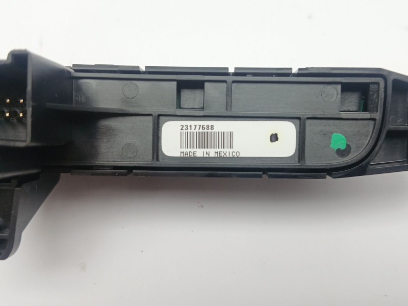 Recambio de warning para opel insignia a (g09) 2.0 cdti (68) referencia OEM IAM 23177688  