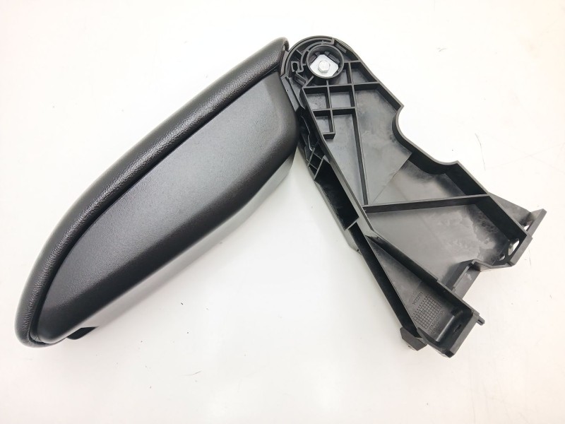 Recambio de apoyabrazos central para citroën c3 collection referencia OEM IAM A1093933  