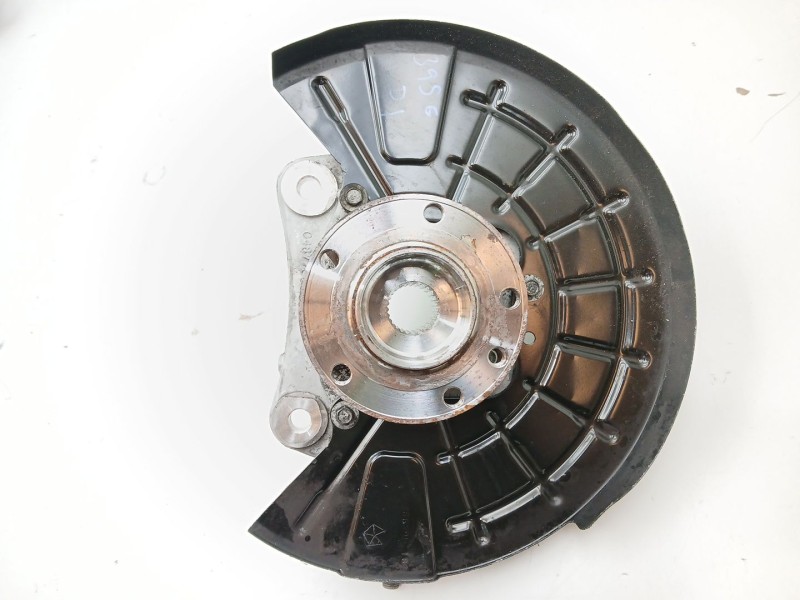 Recambio de mangueta delantera izquierda para jeep cherokee (kl) 2.2 crd 4x4 referencia OEM IAM 4877889AF  