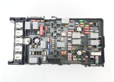 Recambio de caja reles / fusibles para jeep cherokee (kl) 2.2 crd 4x4 referencia OEM IAM 68264536AD  