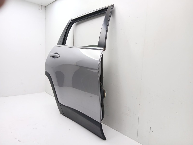 Recambio de puerta trasera derecha para jeep cherokee (kl) 2.2 crd 4x4 referencia OEM IAM 68110160AD  