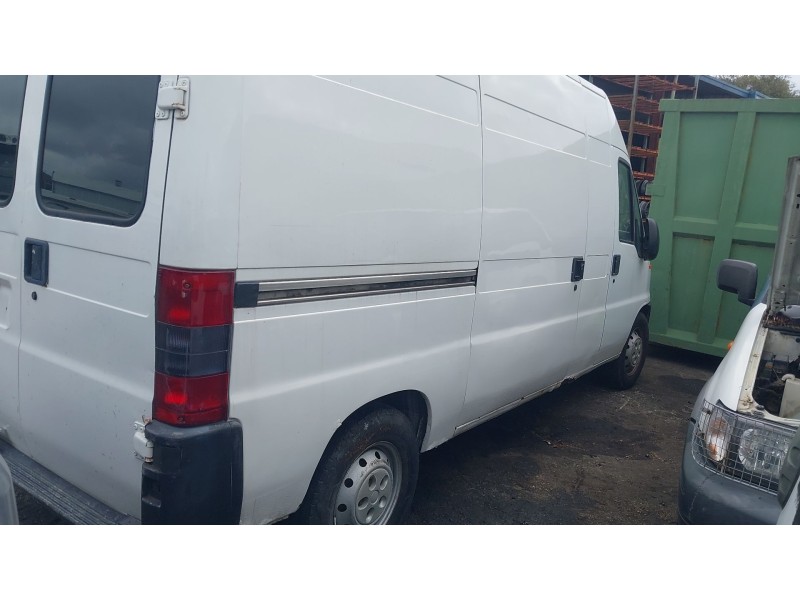 peugeot boxer furgoneta (230l) del año 2000