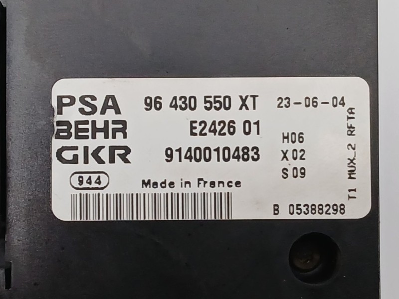 Recambio de mando climatizador para peugeot 206 hatchback (2a/c) 1.6 hdi 110 referencia OEM IAM 96430550XT 9140010483 E242601