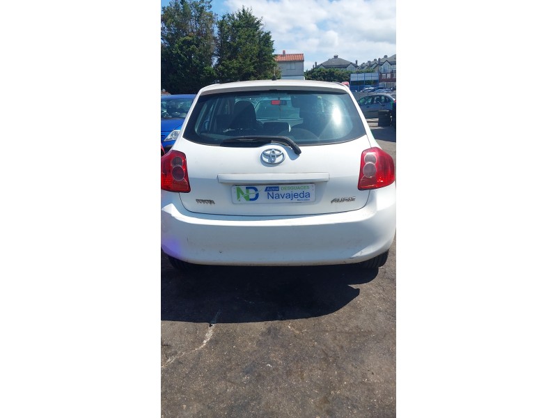 toyota auris (_e15_) del año 2007