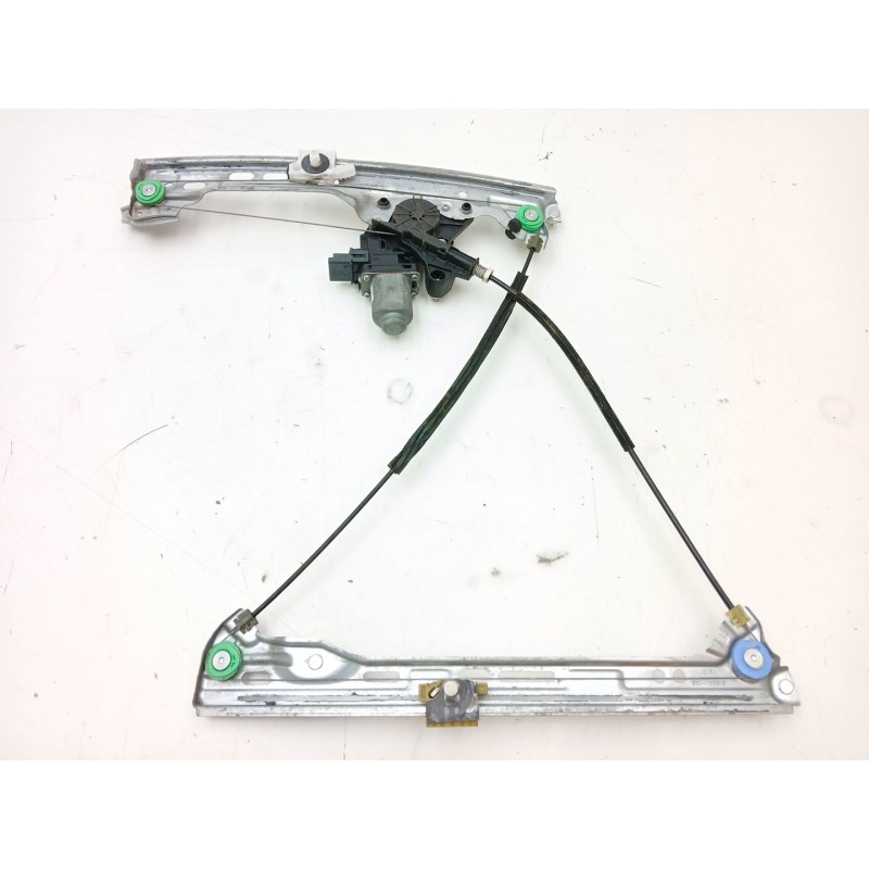 Recambio de elevalunas delantero izquierdo para renault megane iv hatchback (b9a/m/n_) 1.5 dci 90 (b9a1) referencia OEM IAM 8072
