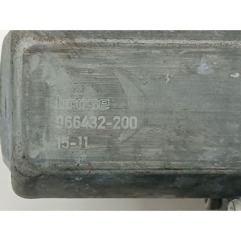 Recambio de elevalunas delantero derecho para opel astra k (b16) 1.6 turbo (68) referencia OEM IAM 13260144 966432200 933923105