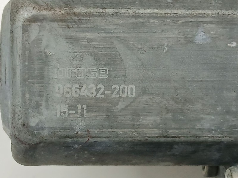 Recambio de elevalunas delantero derecho para opel astra k (b16) 1.6 turbo (68) referencia OEM IAM 13260144 966432200 933923105
