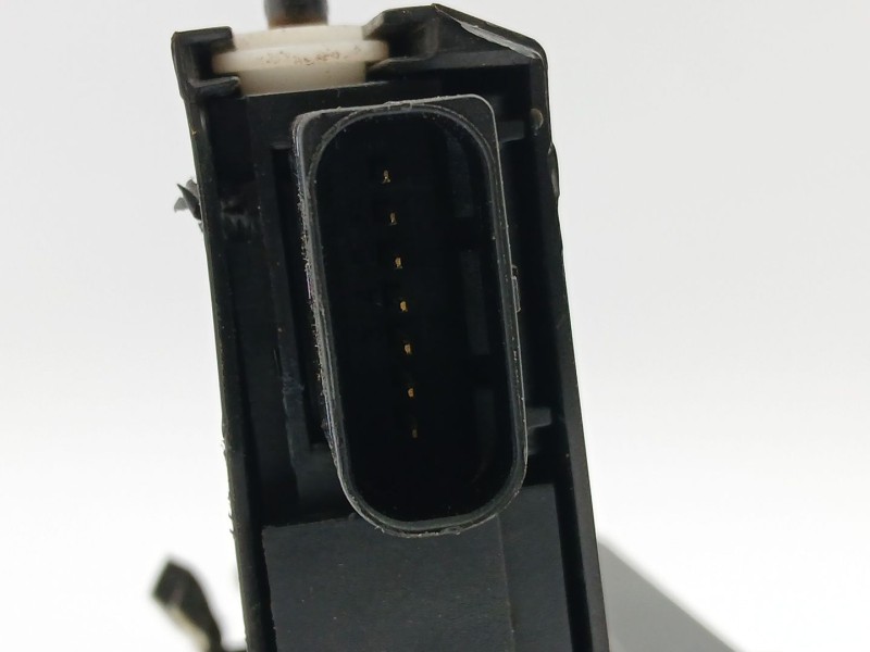 Recambio de cerradura puerta trasera izquierda para citroën c4 grand picasso ii (da_, de_) 2.0 bluehdi 150 referencia OEM IAM 98