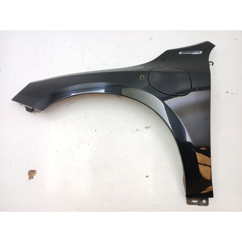 Recambio de aleta delantera izquierda para volvo v60 i cross country (157) d4 polestar awd referencia OEM IAM 31333847  31333847