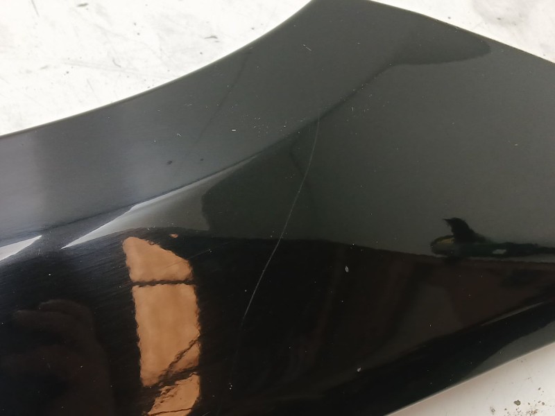 Recambio de aleta delantera izquierda para volvo v60 i cross country (157) d4 polestar awd referencia OEM IAM 31333847  31333847