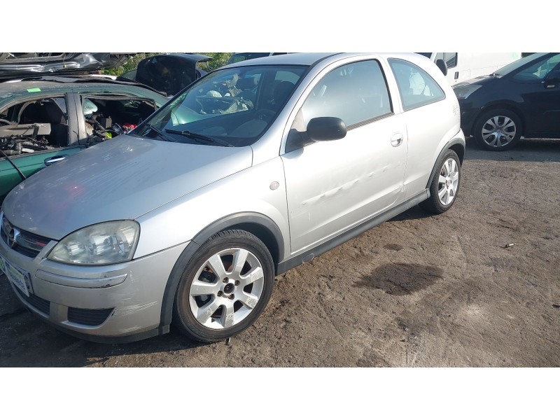 opel corsa c (x01) del año 2005