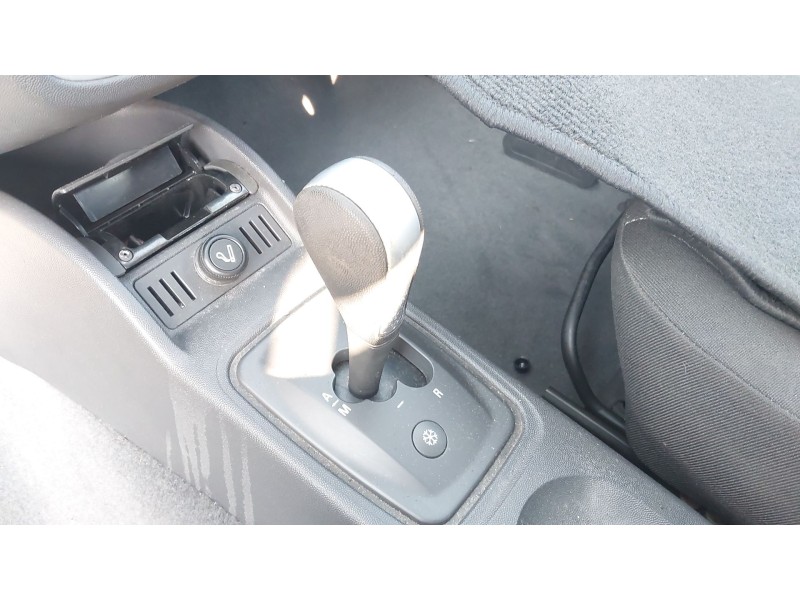 opel corsa c (x01) del año 2005