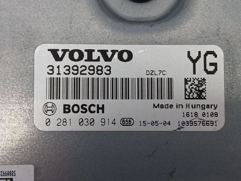 Recambio de centralita motor uce para volvo v60 i cross country (157) d4 polestar awd referencia OEM IAM 31392983  0281030914