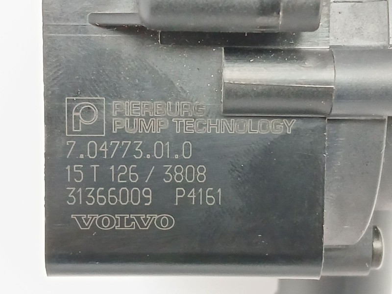 Recambio de bomba agua para volvo v60 i cross country (157) d4 polestar awd referencia OEM IAM 31366009  704773010