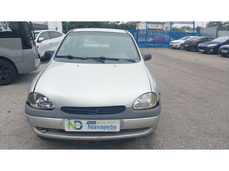 opel corsa b (s93) del año 2000