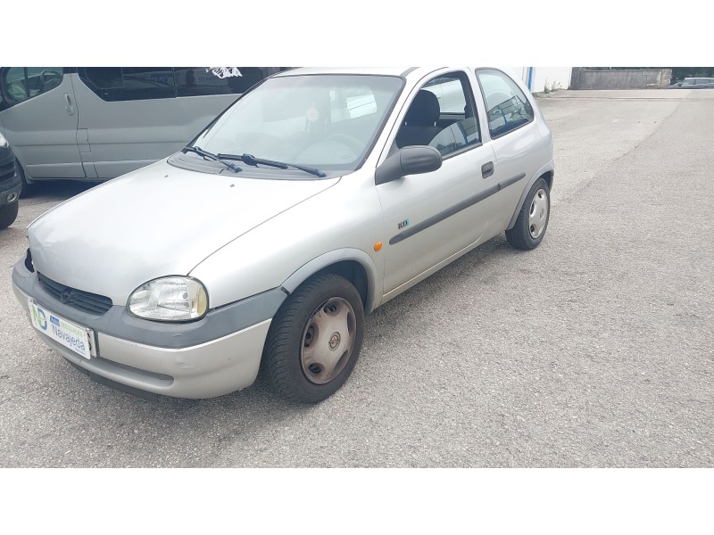 opel corsa b (s93) del año 2000