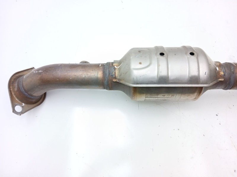 Recambio de catalizador para toyota corolla hatchback (_e21_, _ea1_, _eh1_) 1.8 hybrid (zwe211) referencia OEM IAM 30Y28  