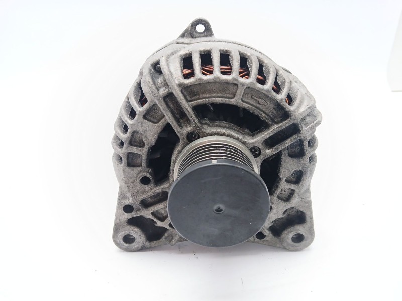 Recambio de alternador para nissan interstar furgoneta (x70) dci 120 referencia OEM IAM 8200660022A  