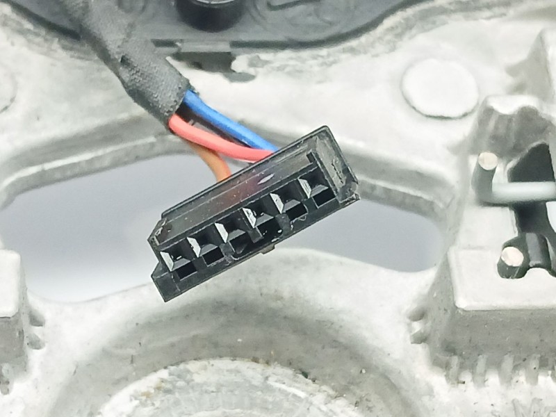 Recambio de volante para bmw x1 (f48) sdrive 18 d referencia OEM IAM SW687750801 61319326473 687750801