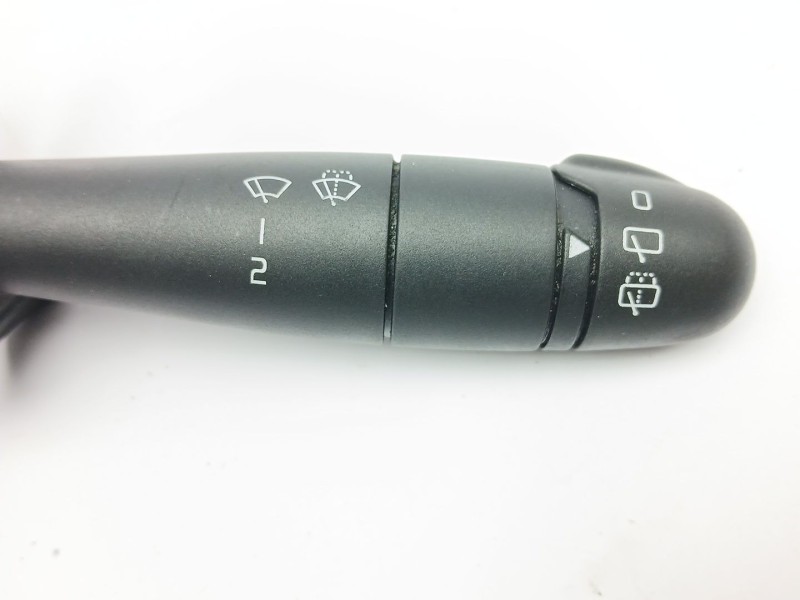 Recambio de mando limpia para dacia sandero básico referencia OEM IAM 8200792584  