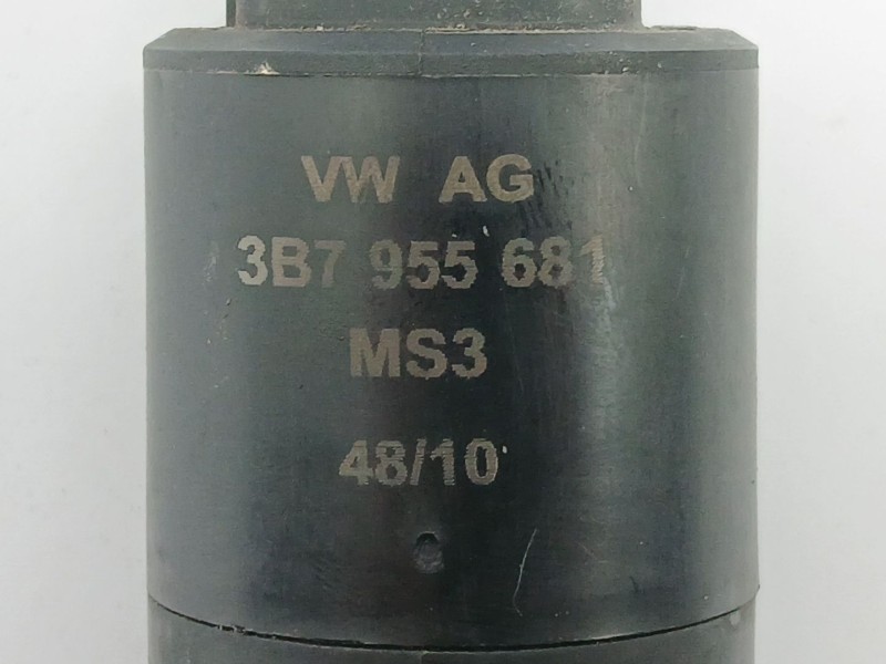 Recambio de bomba limpia para volkswagen passat berlina (3c2) advance referencia OEM IAM 3B7955681  