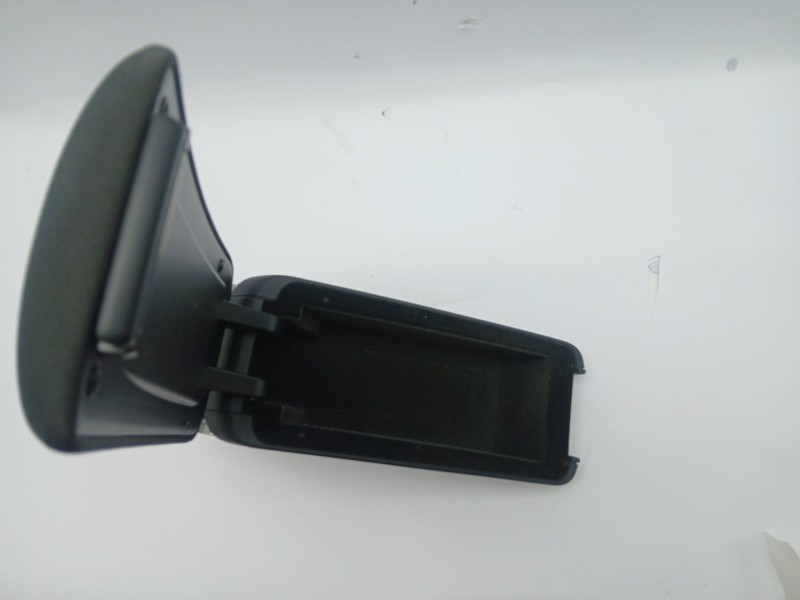 Recambio de apoyabrazos central para audi a1 sportback (8xf) 1.0 tfsi referencia OEM IAM 8X08642076PS  