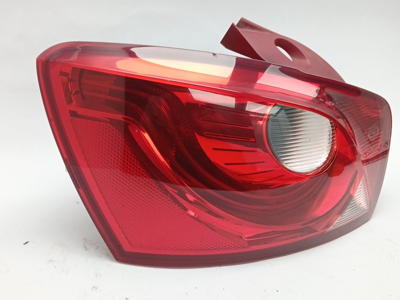 Recambio de piloto trasero izquierdo para seat ibiza iv (6j5, 6p1) 1.4 referencia OEM IAM 6J4945095C  