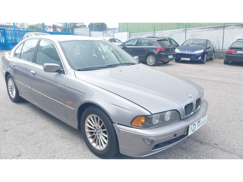 bmw 5 (e39) del año 2001