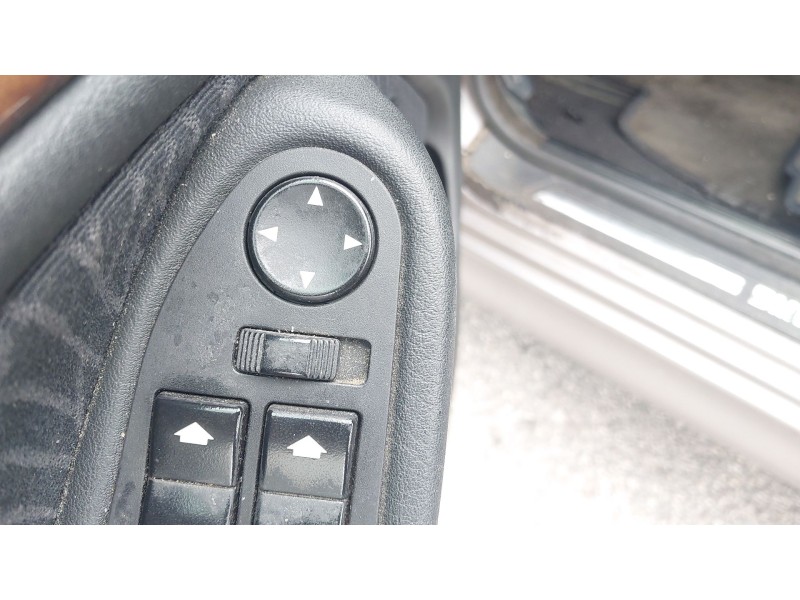 bmw 5 (e39) del año 2001