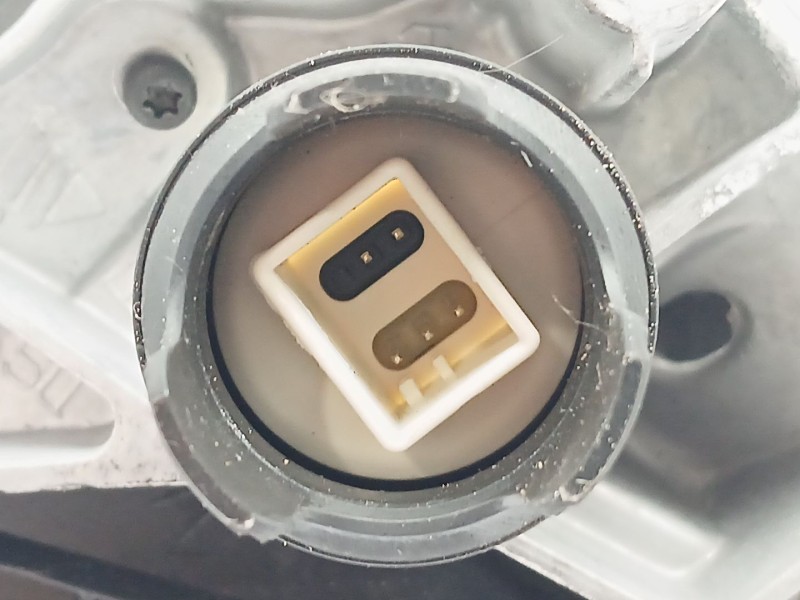 Recambio de retrovisor derecho para bmw 3 touring (e91) 318 d referencia OEM IAM 51167268262  