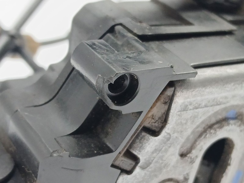 Recambio de cerradura puerta trasera derecha para renault modus / grand modus (f/jp0_) 1.5 dci (fp0f, jp0f) referencia OEM IAM 8