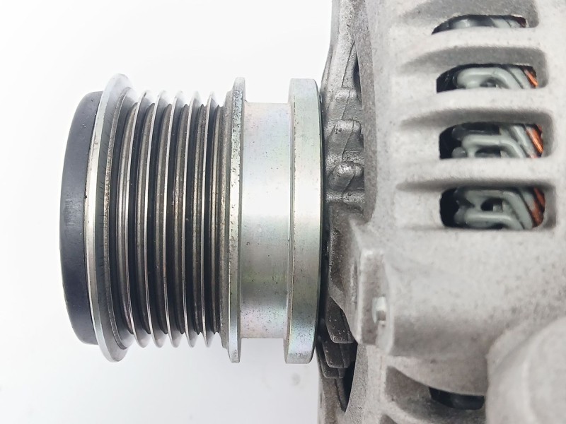 Recambio de alternador para chrysler voyager iv (rg, rs) 2.5 crd referencia OEM IAM 447102  