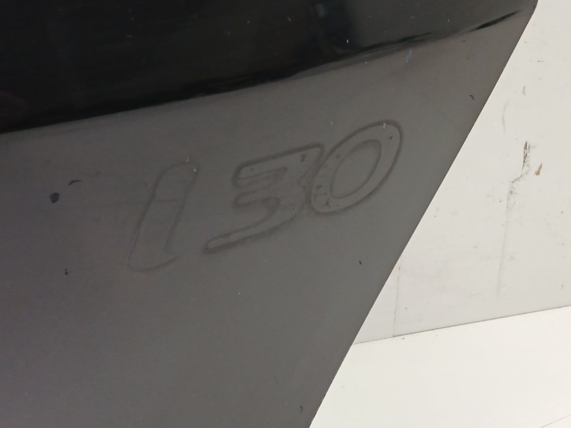 Recambio de porton trasero para hyundai i30 classic referencia OEM IAM 73700 2R010  