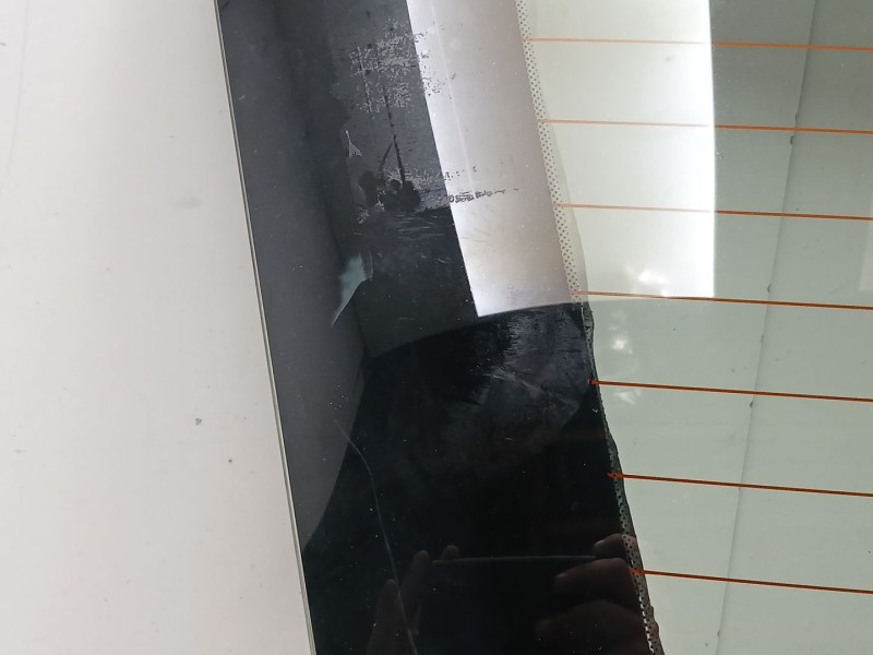 Recambio de porton trasero para hyundai i30 classic referencia OEM IAM 73700 2R010  