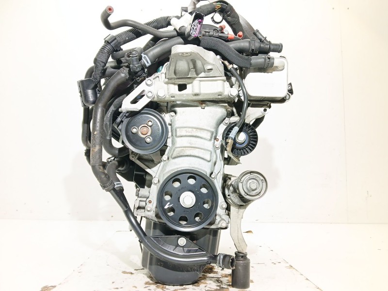 Recambio de motor completo para volkswagen polo (6r1) advance referencia OEM IAM CBZC  