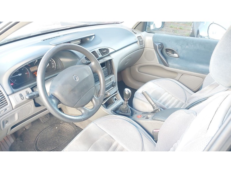 renault laguna ii (bg0/1_) del año 2002