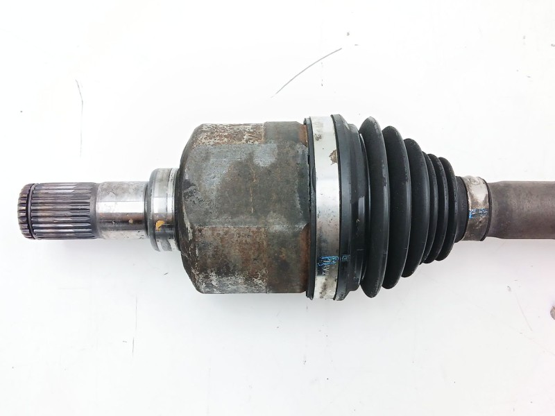 Recambio de transmision delantera derecha para kia carens iv 1.7 crdi referencia OEM IAM 49501A4220  